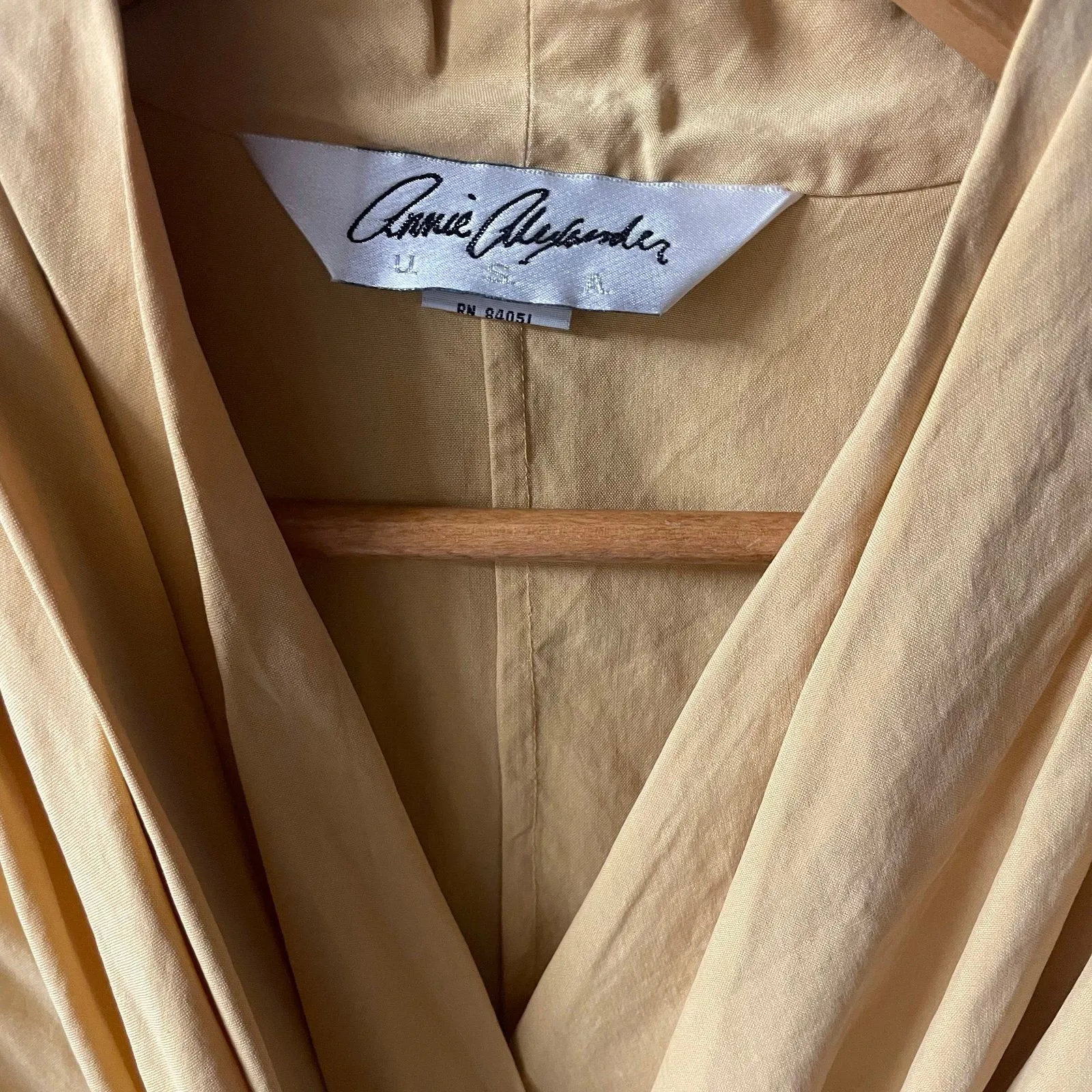 Vintage Annie Alexander 100% Silk Mellow Yellow Blazer Blouse Size 4 EUC - Image 5