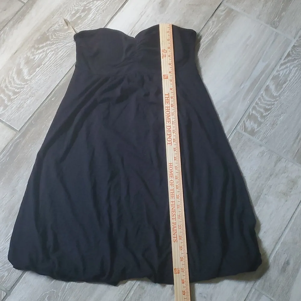 Forever 21 Strapless Black Dress with Sweetheart Neckline - Image 10