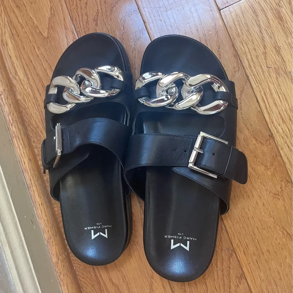 MARC FISHER Black Leather Fresno Slide Sandal Size 8M - Image 3