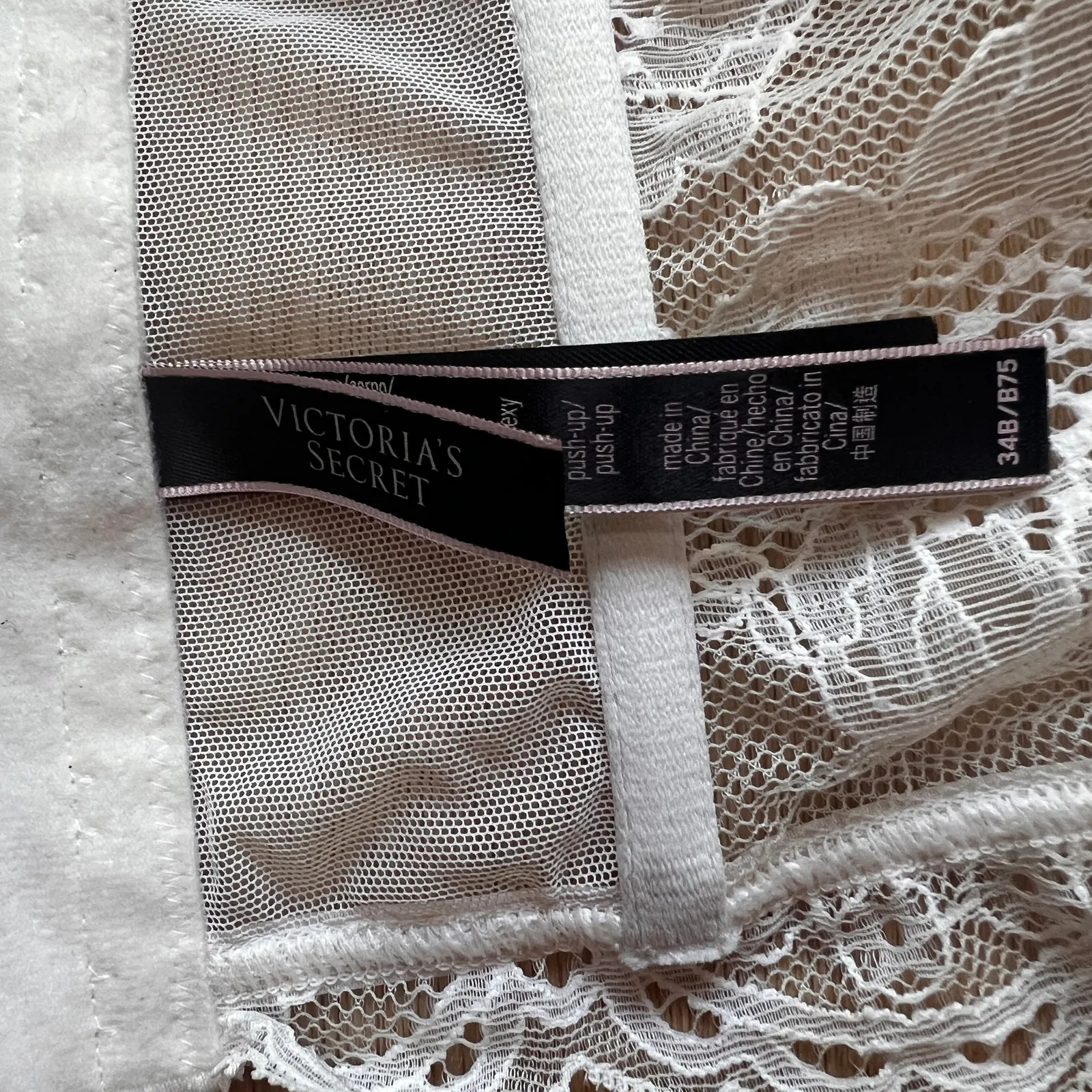 NWOT VS 34B Bombshell Shine Strap Lace Add - Image 6