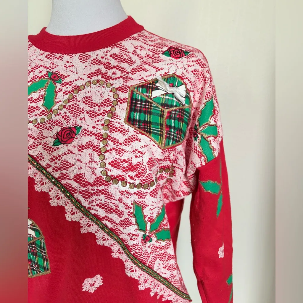 Vintage Nutcracker Red Presents Holly Ugly Christmas Pullover Sweatshirt Small - Image 3