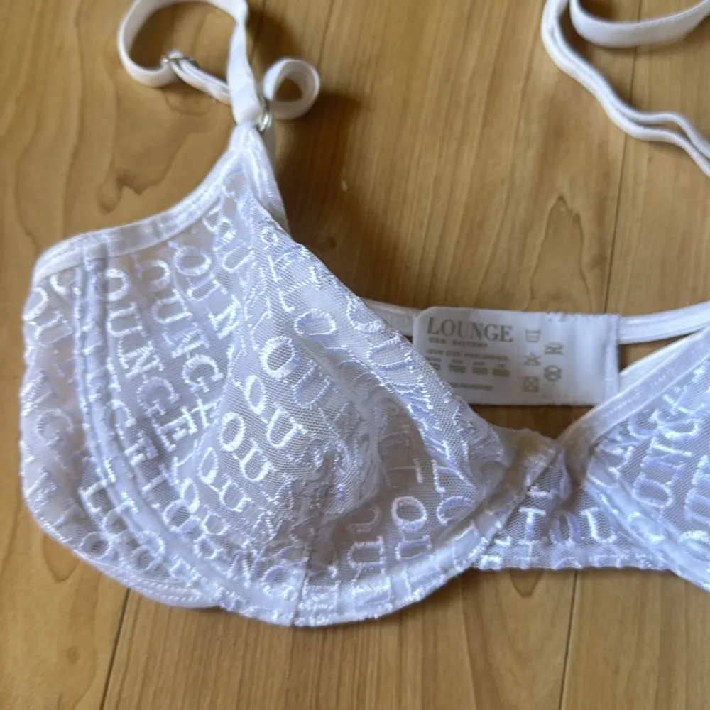 Lounge Con Balcony Bra - Image 2