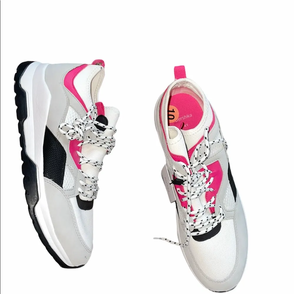 NWT  color block sneakers in multi - Image 9