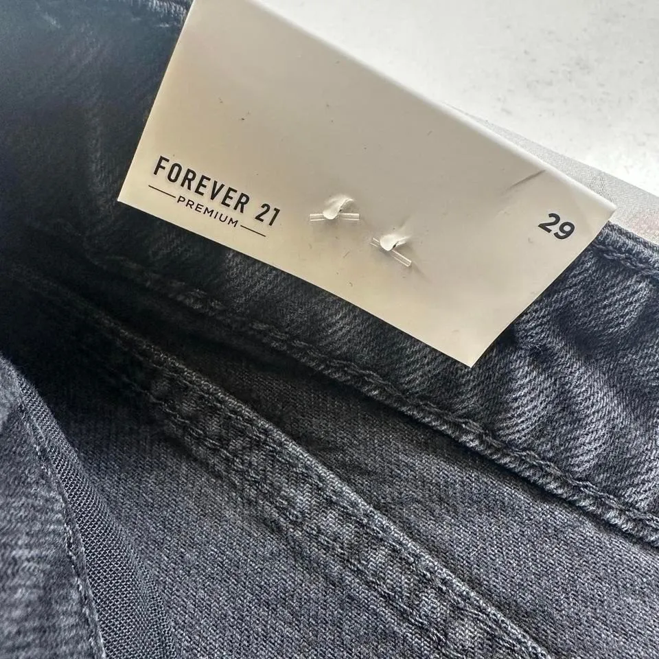 NWT Forever 21 Jean Shorts 30 Womens Black Raw Hem Distressed Floral Scarf Belt - Image 3