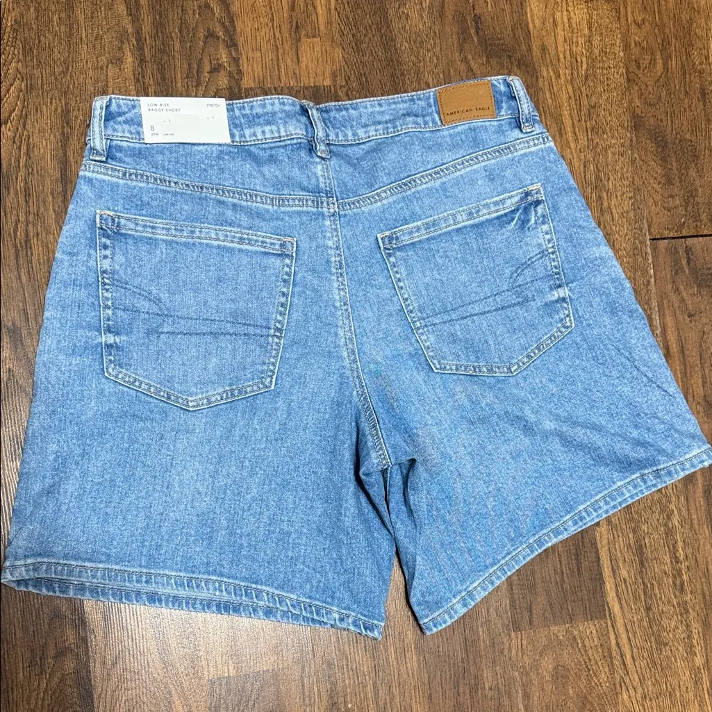 NWT American Eagle Low-Rise Baggy Short Light Blue Jean Shorts Stretch Size 8 29 - Image 2