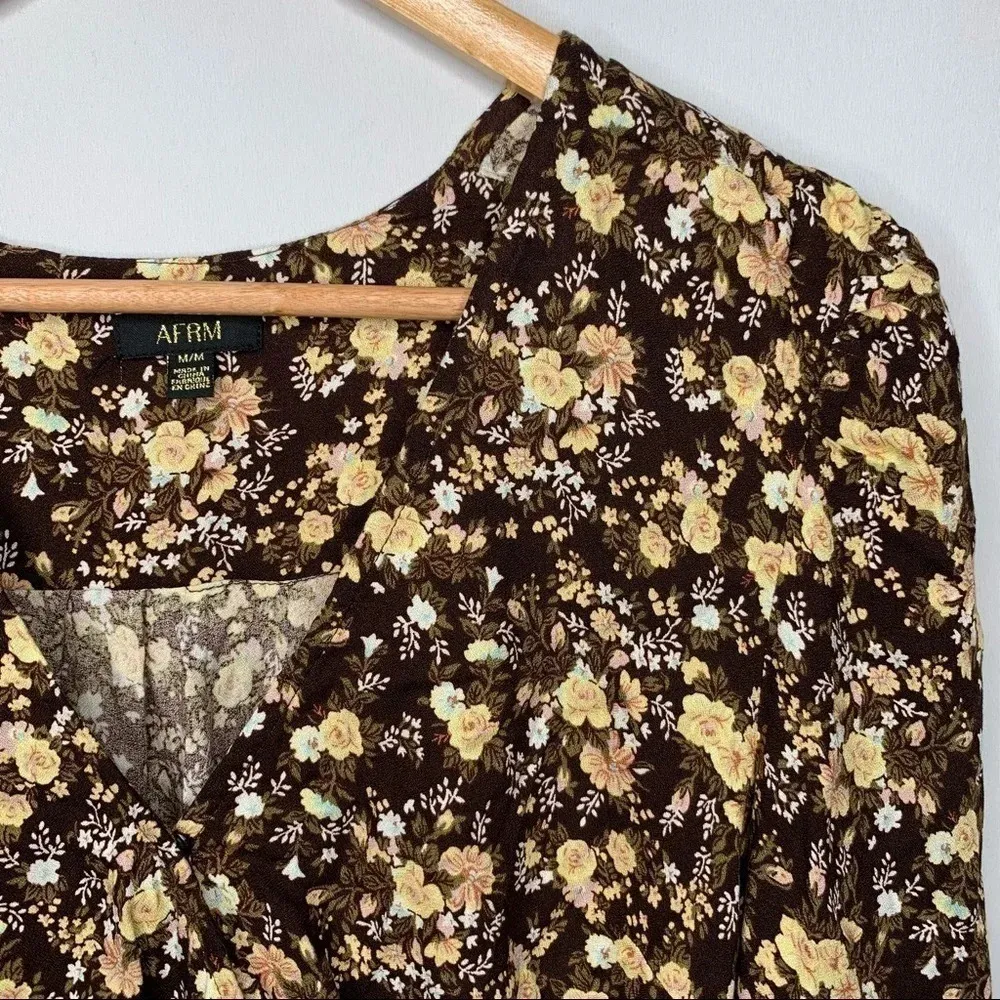 AFRM Mini Floral Cropped Long Puff Sleeve Wrap Blouse M Brown Size M - Image 4