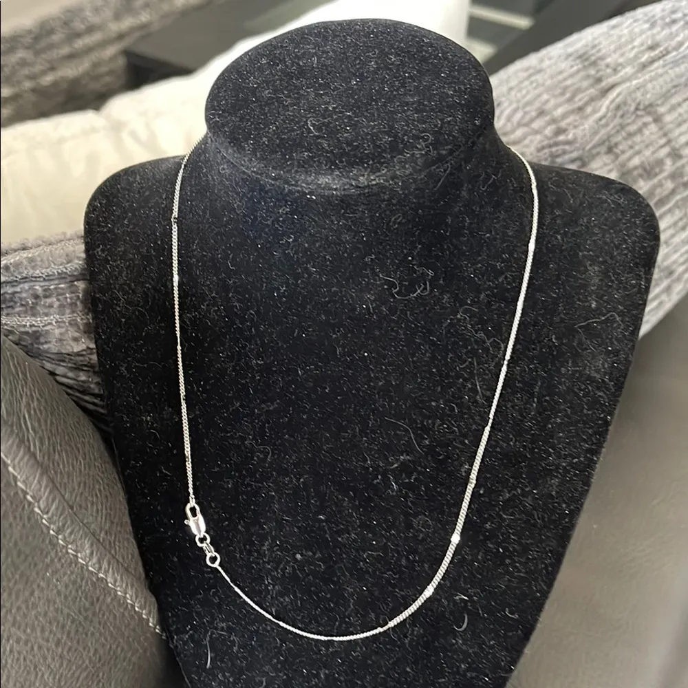 Elegant 24K Gold Filled Silver Necklace - Image 2