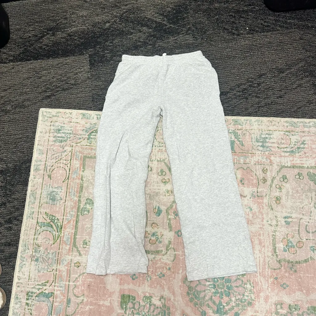 Brandy Melville Light Gray Joggers - Image 3