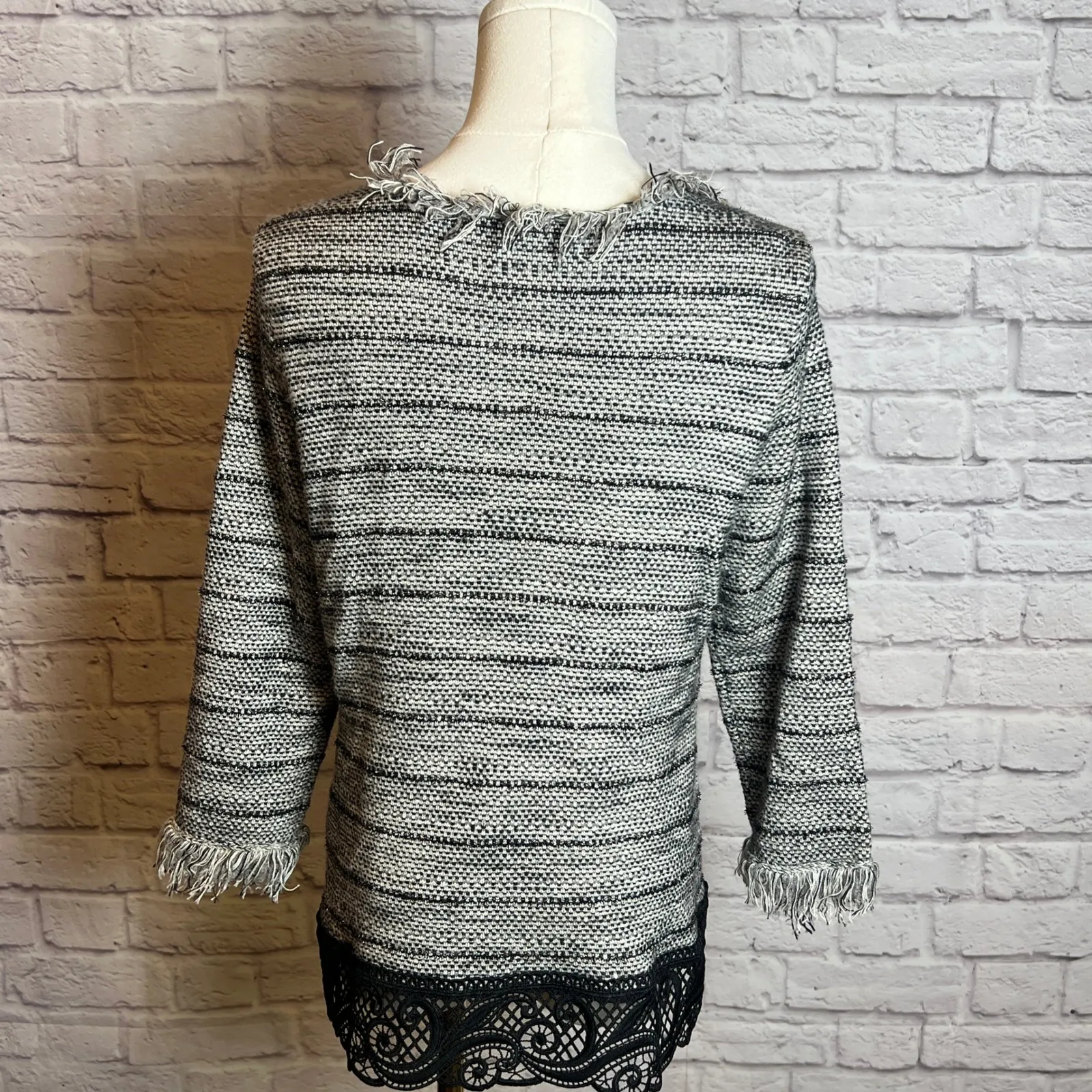 Chico's Women's 1 Gray Open Front Cardigan Lace Trim Tweed Knit luxury chiccore - Image 3