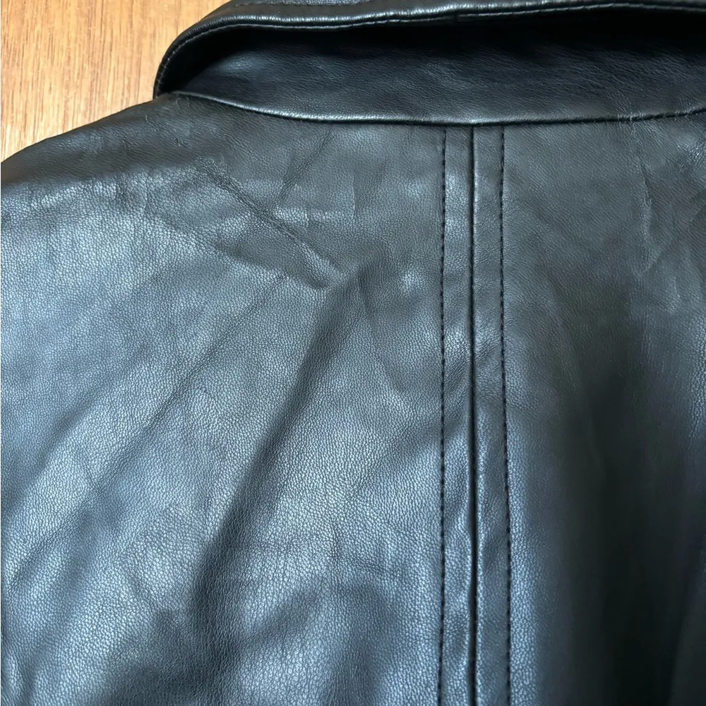 International Concepts Black Leather Jacket Size Small - Image 11