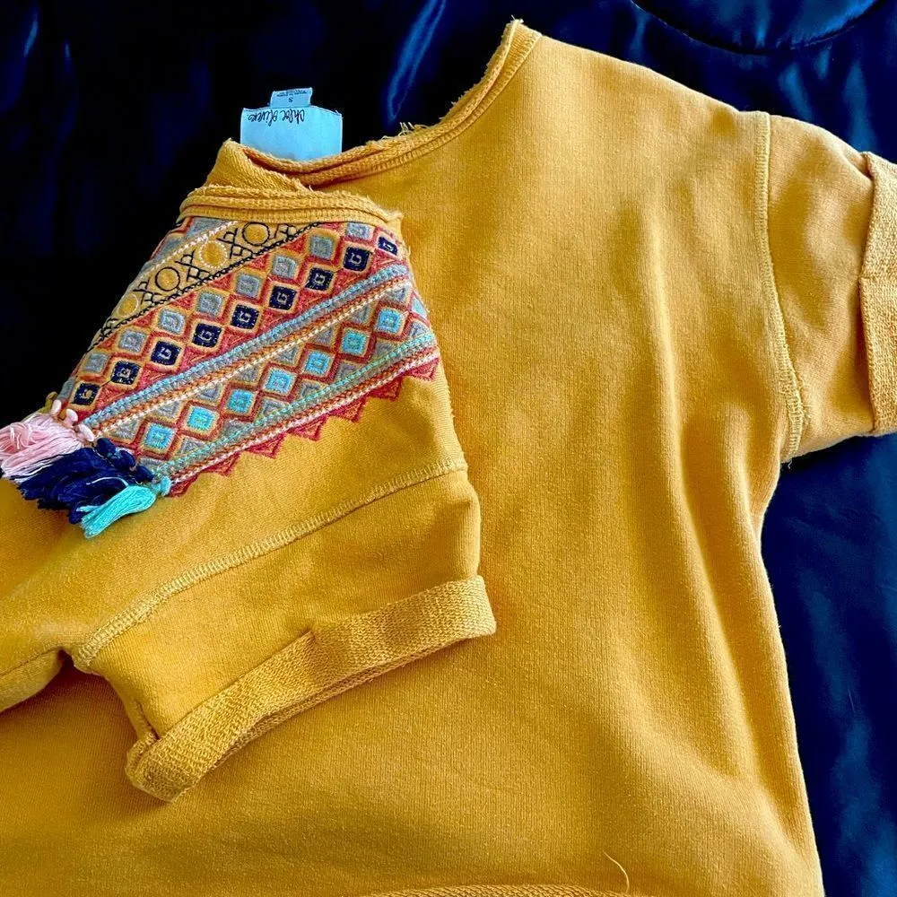 Anthropologie | Chloe Oliver Valencia Tassel Top Cropped Boho Sweatshirt Blouse - Image 3