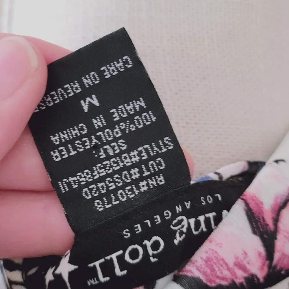 About a girl floral button down size medium - Image 6