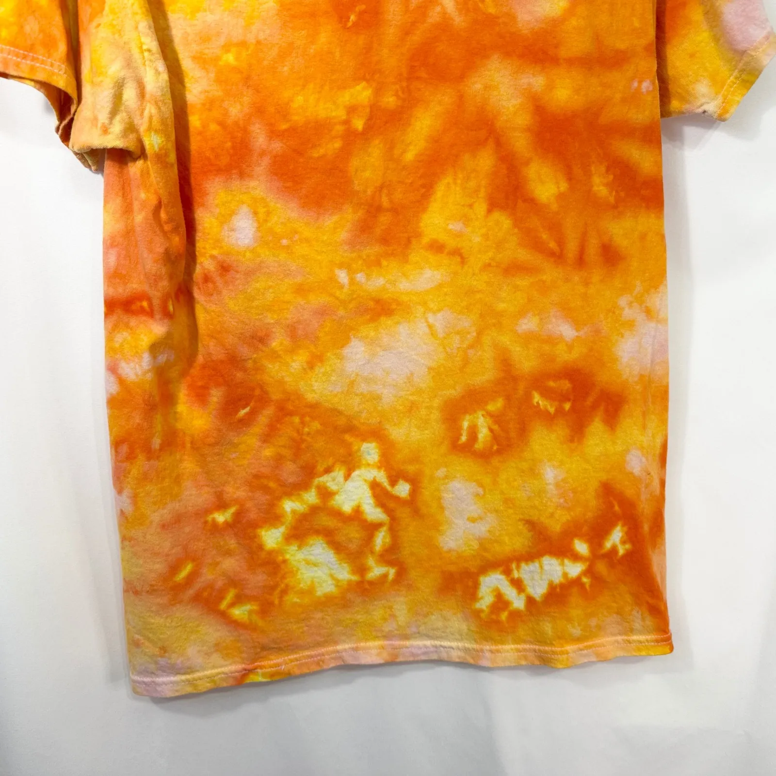 Handmade Tie Dye Top Medium Hanes T-Shirt Orange Yellow Short Sleeve Crew‎ 723 - Image 8