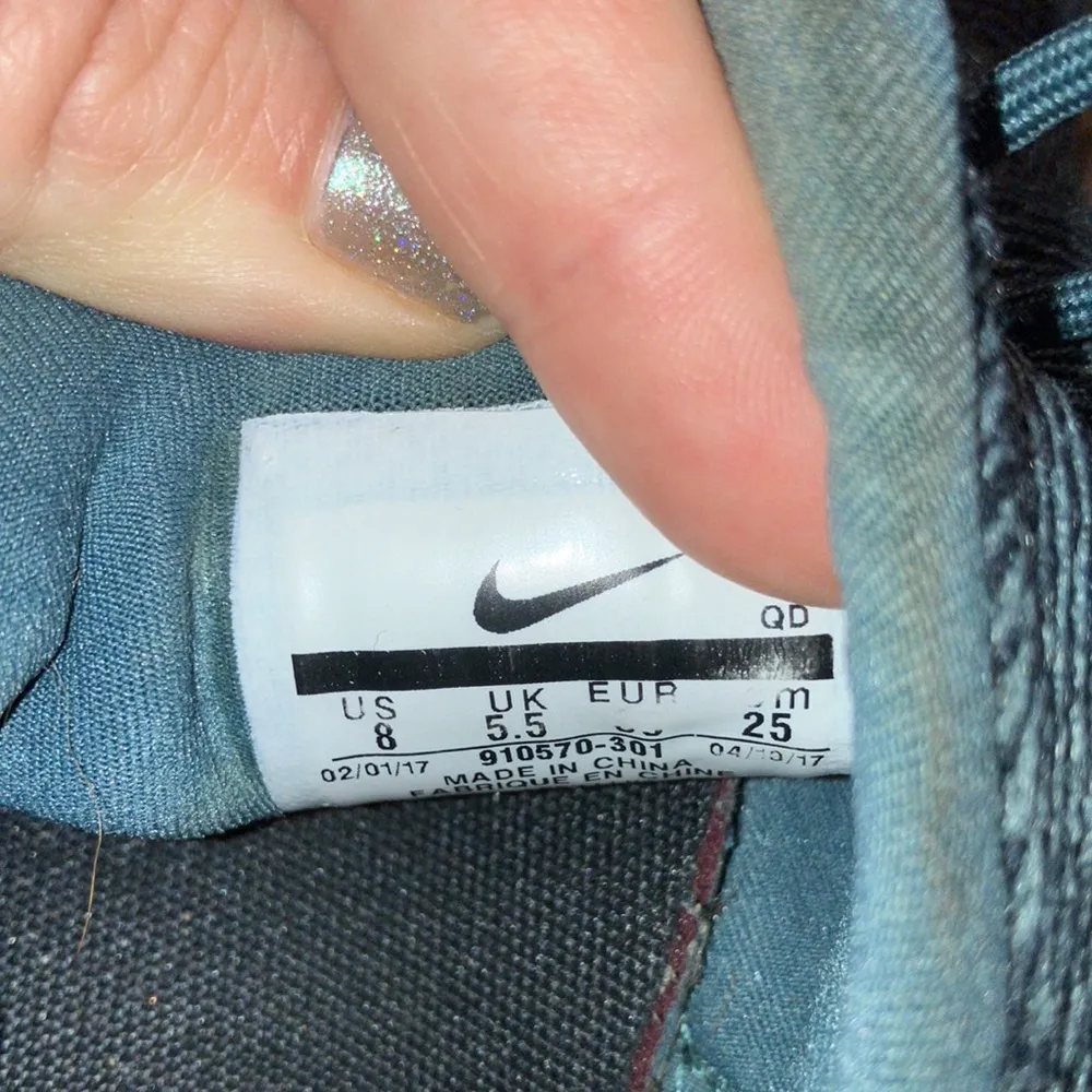 🧜‍♀️ Nike Presto Fly SE Athletic Sneaker, size 8 - Image 7