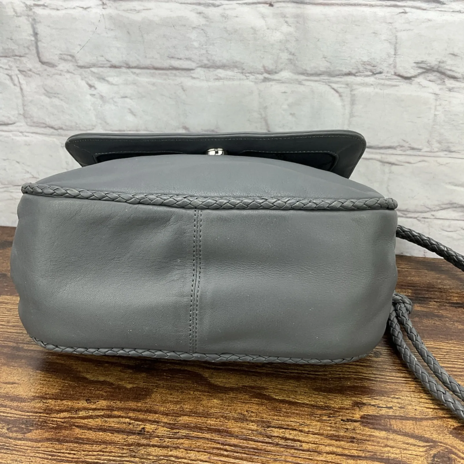 Jones New‎ York Vintage Gray Signature Braided Strap Leather Purse - Image 5