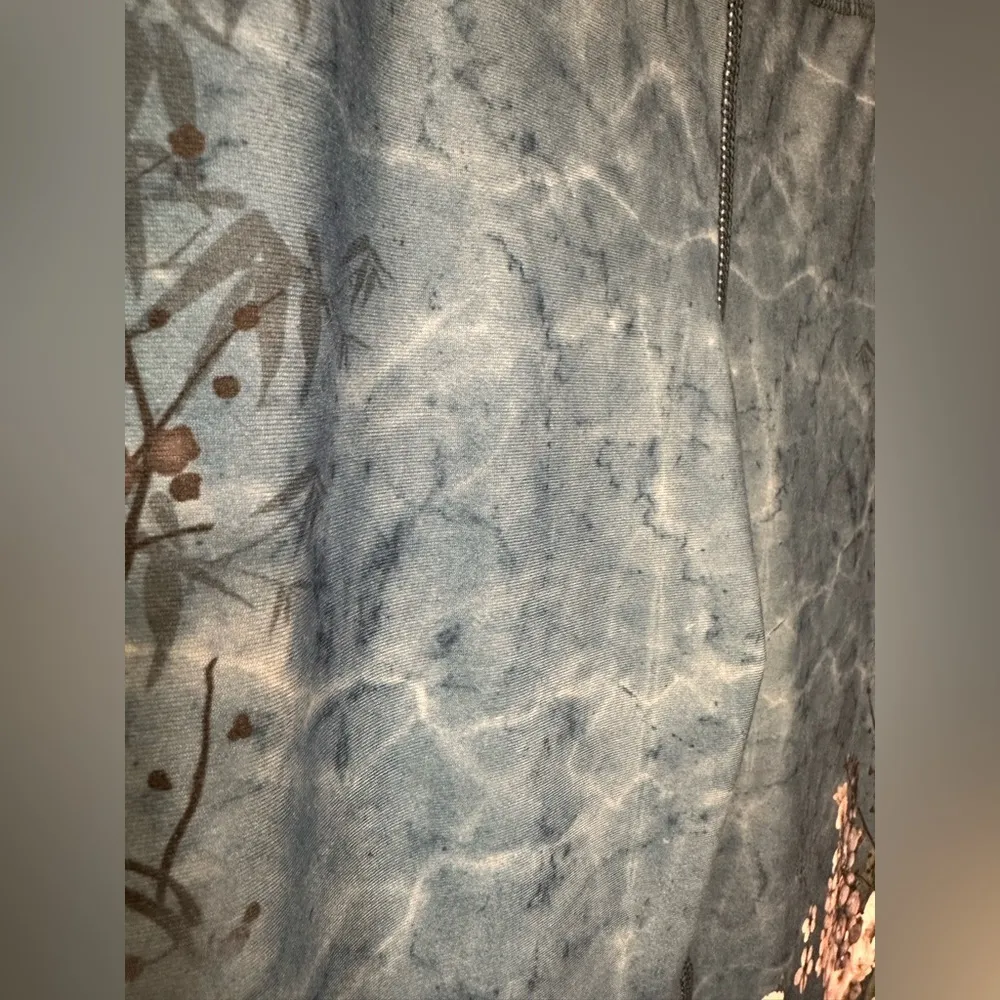 Evolution and Creation Floral Blue Skull  Leggings NWT - Image 6