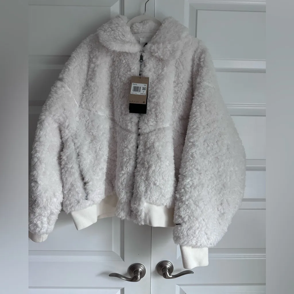 Nike Women's Essential Loose Sherpa Bomber Jacket NWT - Image 12