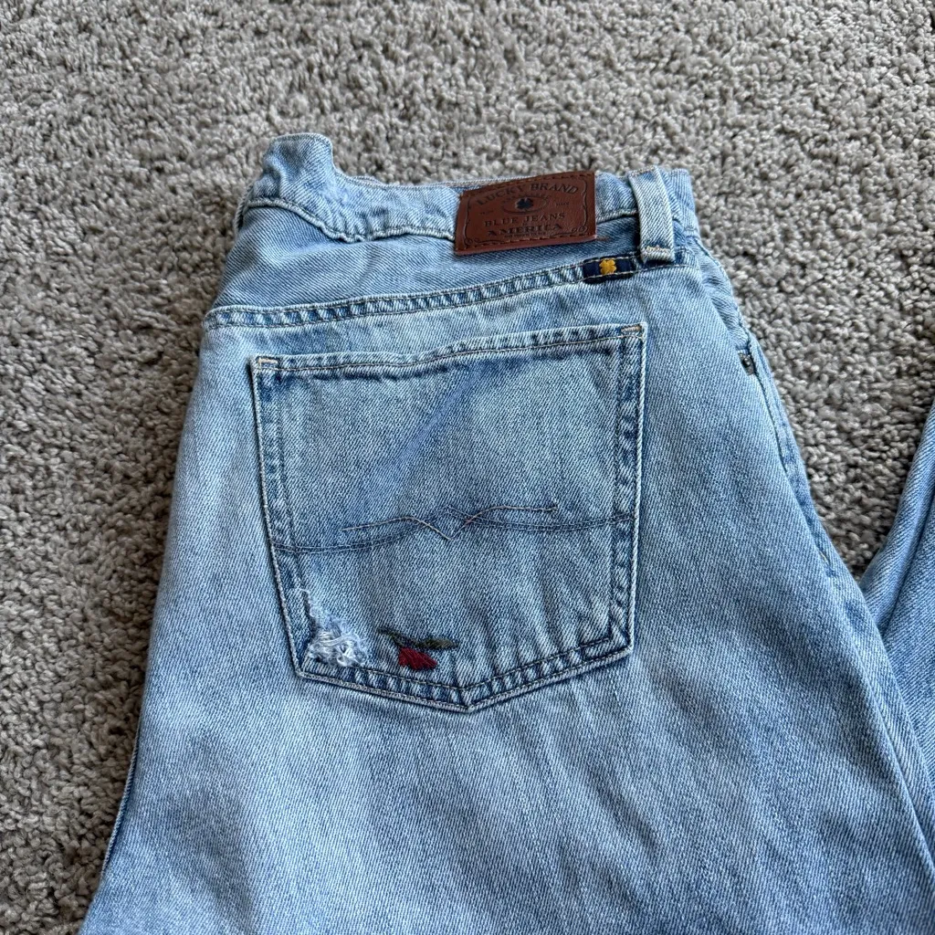 Lucky Brand Sienna Slim Boyfriend Embroidered Jeans Size 6/28 FLAWS - Image 2