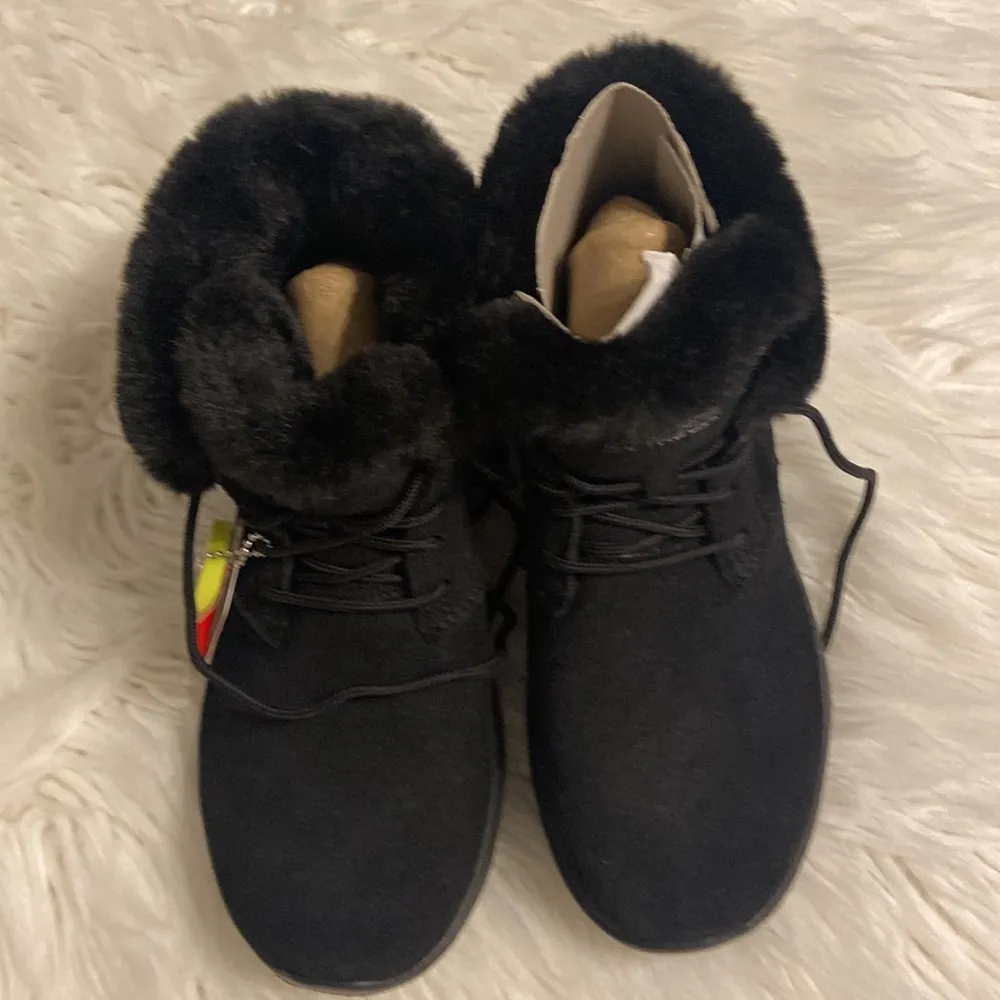 Skechers Women's Black Fur-Lined Boots size 7 brand new see all photos - Image 3