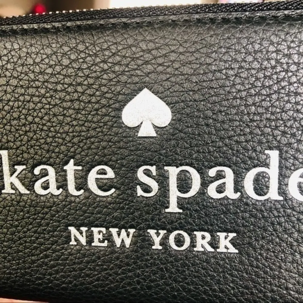 Kate Spade New York Black Zip Around Wallet Pebbled Leather Spade Logo NWT - Image 3