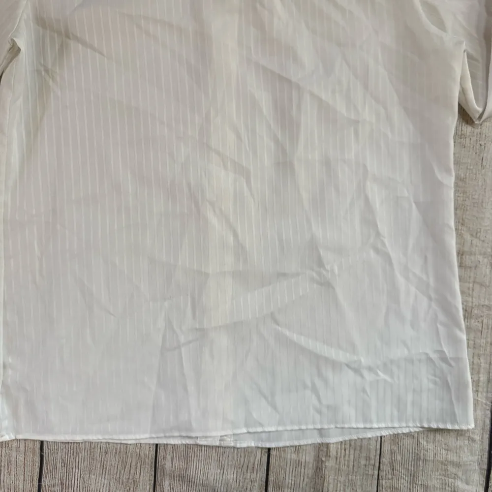 Vintage Levi Strauss & Co white pinstripe collared button long sleeve shirt - Image 16