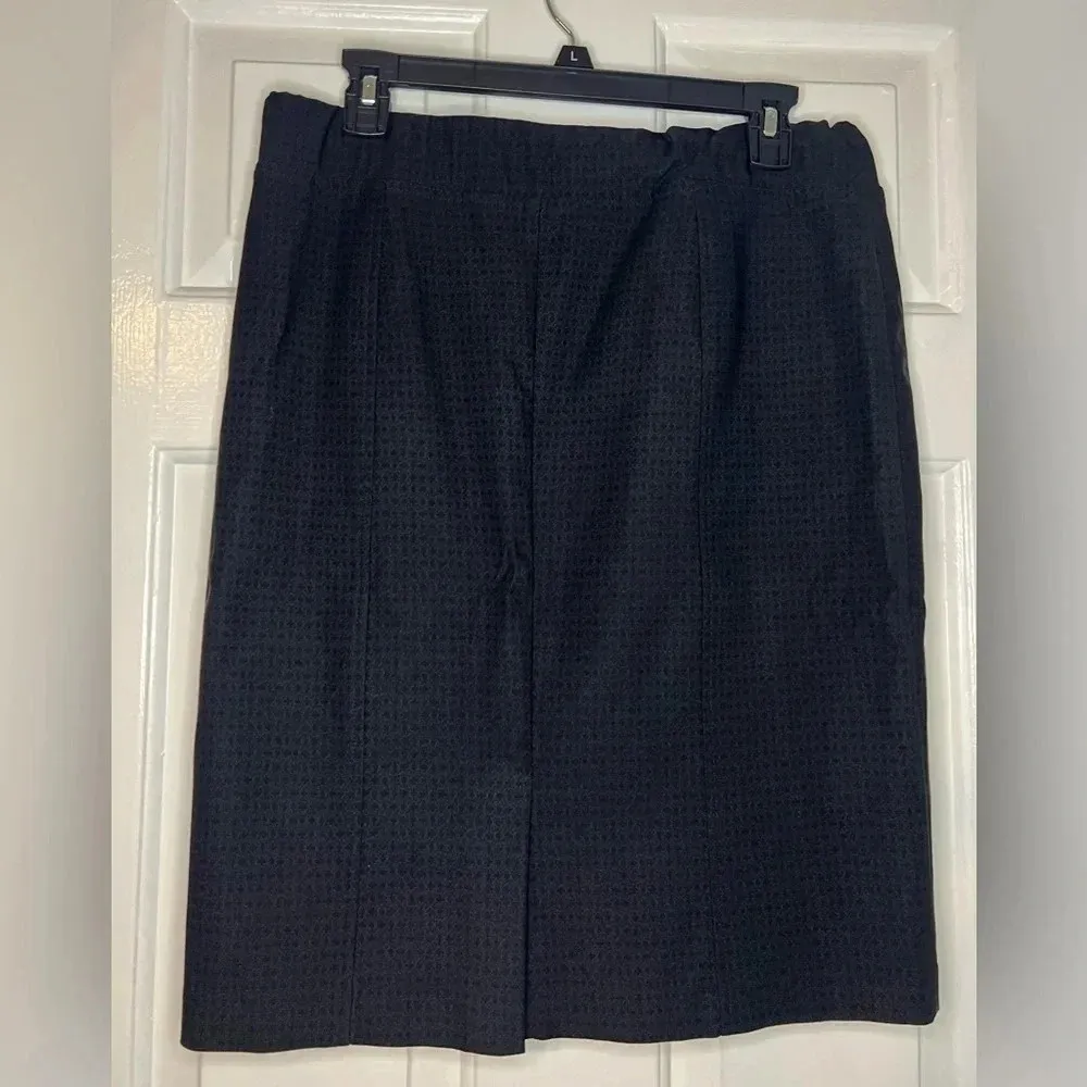 Lila Rose Black Skirt Size 12 - Image 2
