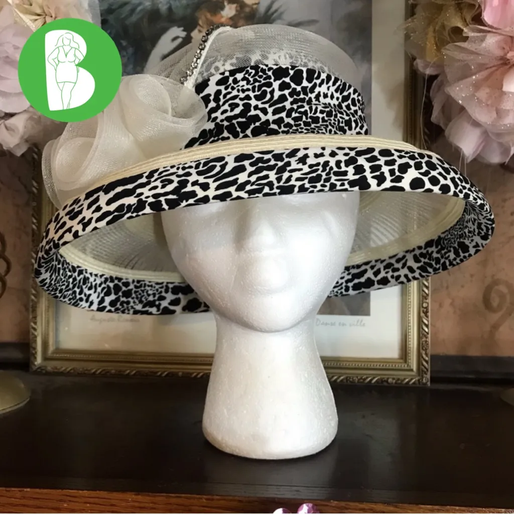 VINTAGE CLARA CLARA BLACK AND CREAM ANIMAL PRINT & TULLE HAT 1980's - Image 2