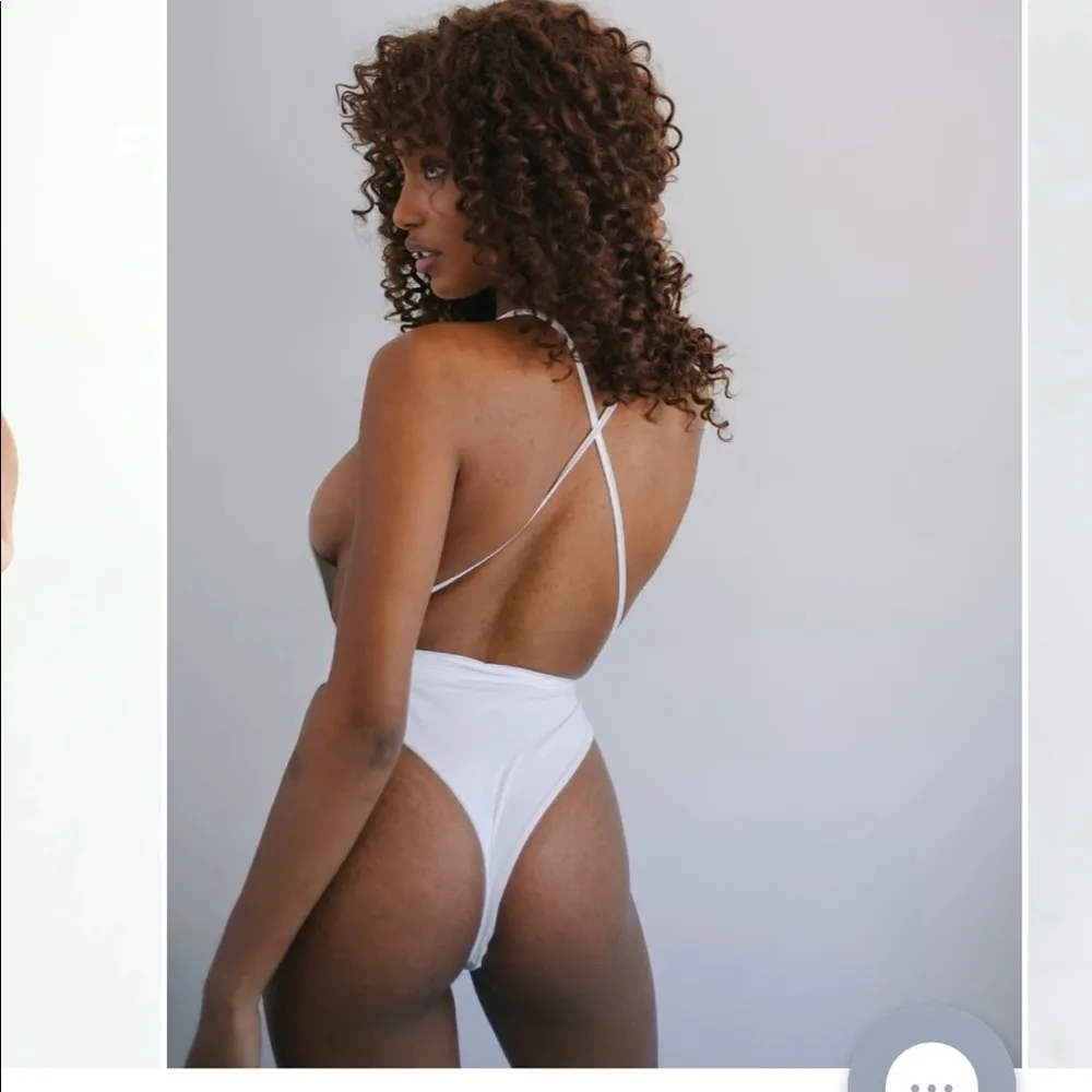 437 THE JOHNSON ONE PIECE White Size M - Image 3