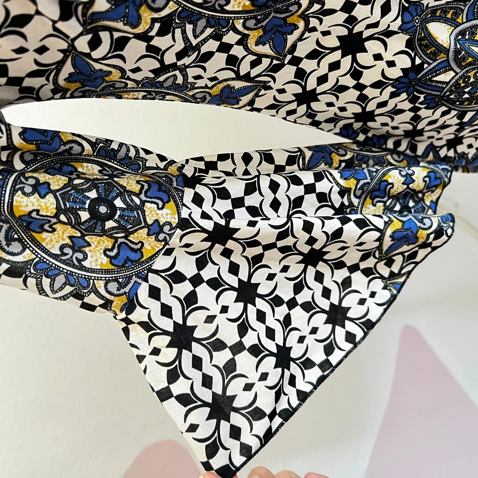 WinWin Bell Sleeve Tunic Top Floral Boho Bohemian Festival Western S-M - Image 3