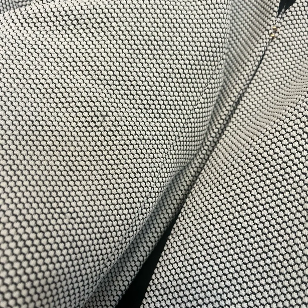 DKNY Textured Gray Blazer - Image 4