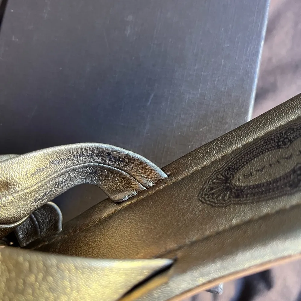 Elie Tahari Gold Women's Sandals - Image 7