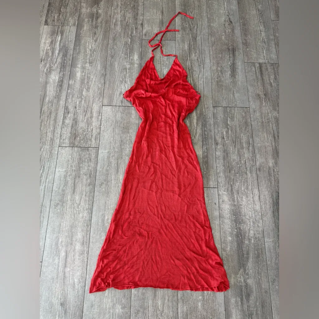 Chic Backless Red Dress - Image 4