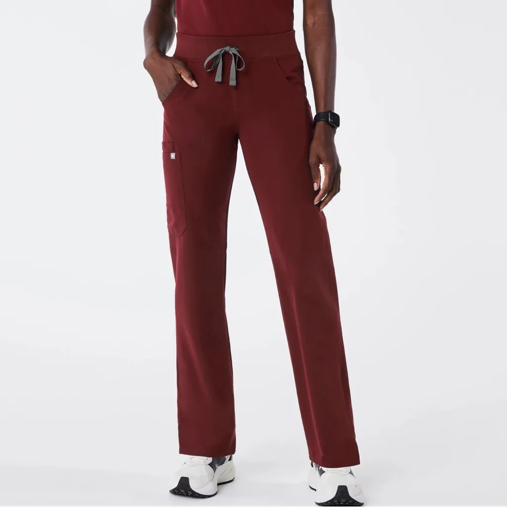 FIGS Burgundy Casma Three-Pocket Top & Kade Cargo‎ Scrub Pants Set Size XL/XXL - Image 5