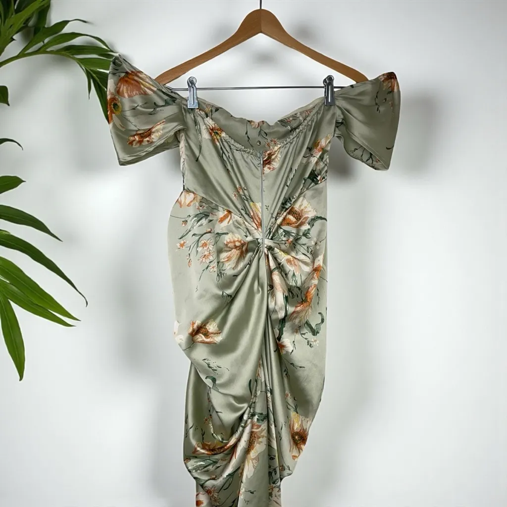 PrettyLittleThing Sage Green Floral Print Satin Draped Bardot Midi Dress - Image 9