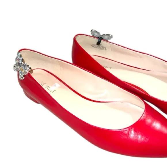 Pretty silver sparkly iridescent butterfly show clips. These are plastic. Size undefined - Image 4