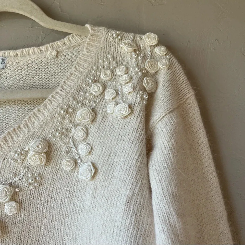 Sweater‎ Pearl Bride Cream coquette preppy feminine vintage girly soft boho cute White Size M - Image 3