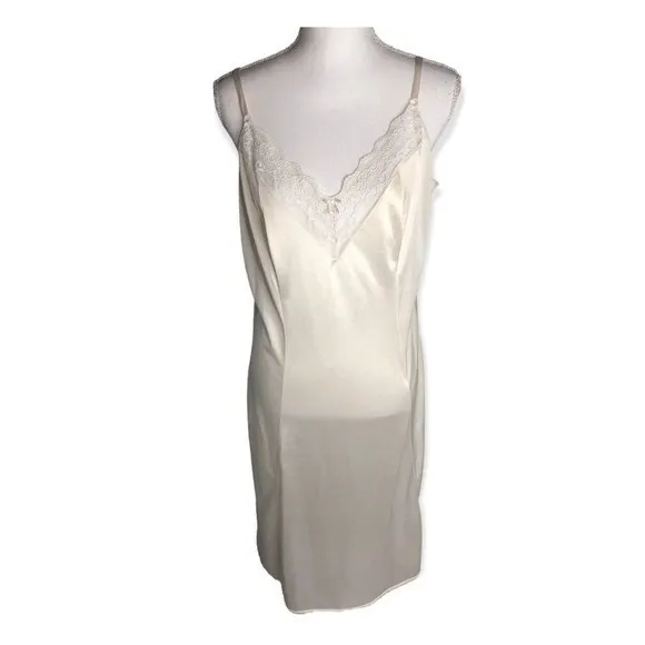 Maidenform Vintage 70's V-neck Lace Satin Full Slip Dress - Image 28