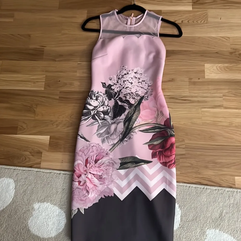 Ted Baker Arionah Palace Gardens Scallop Detail Midi Dress - Image 3