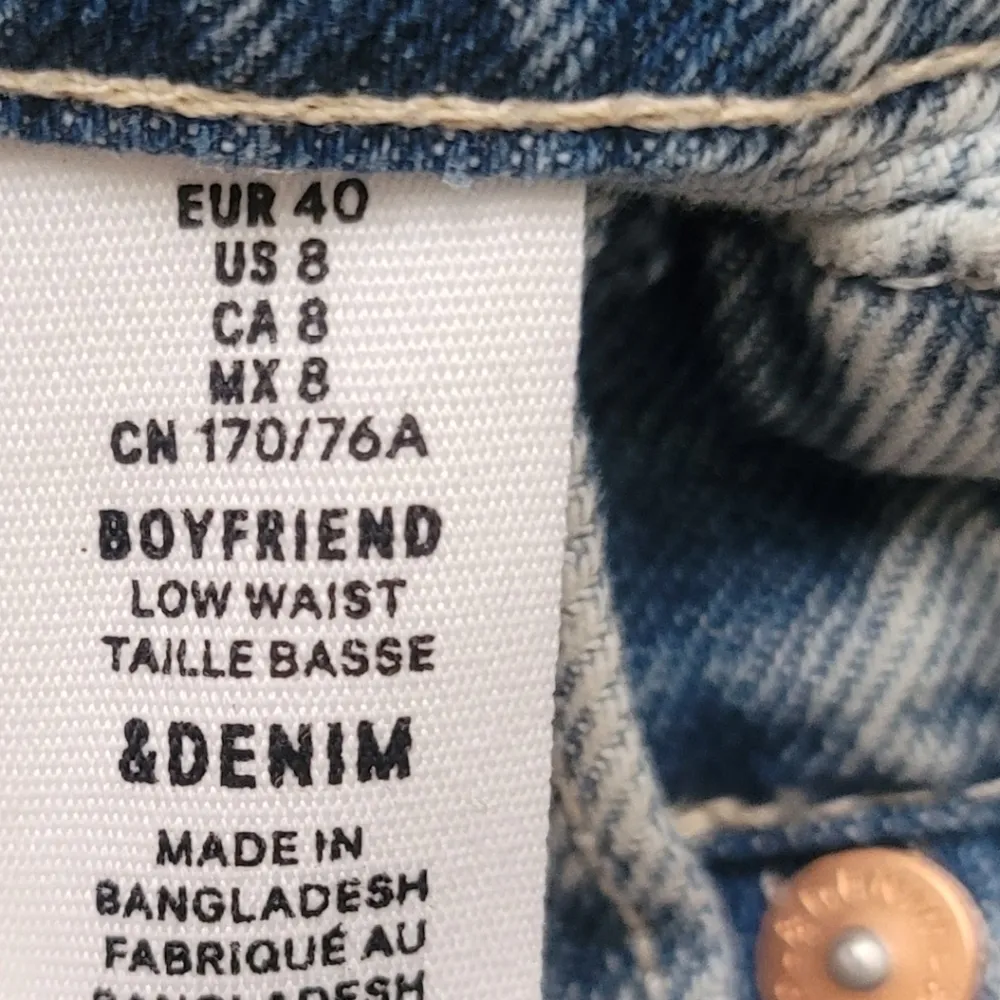 & Denim Destroyed Destructed Boyfriend Low Waist Raw Hem Jeans 8 Blue - Image 2