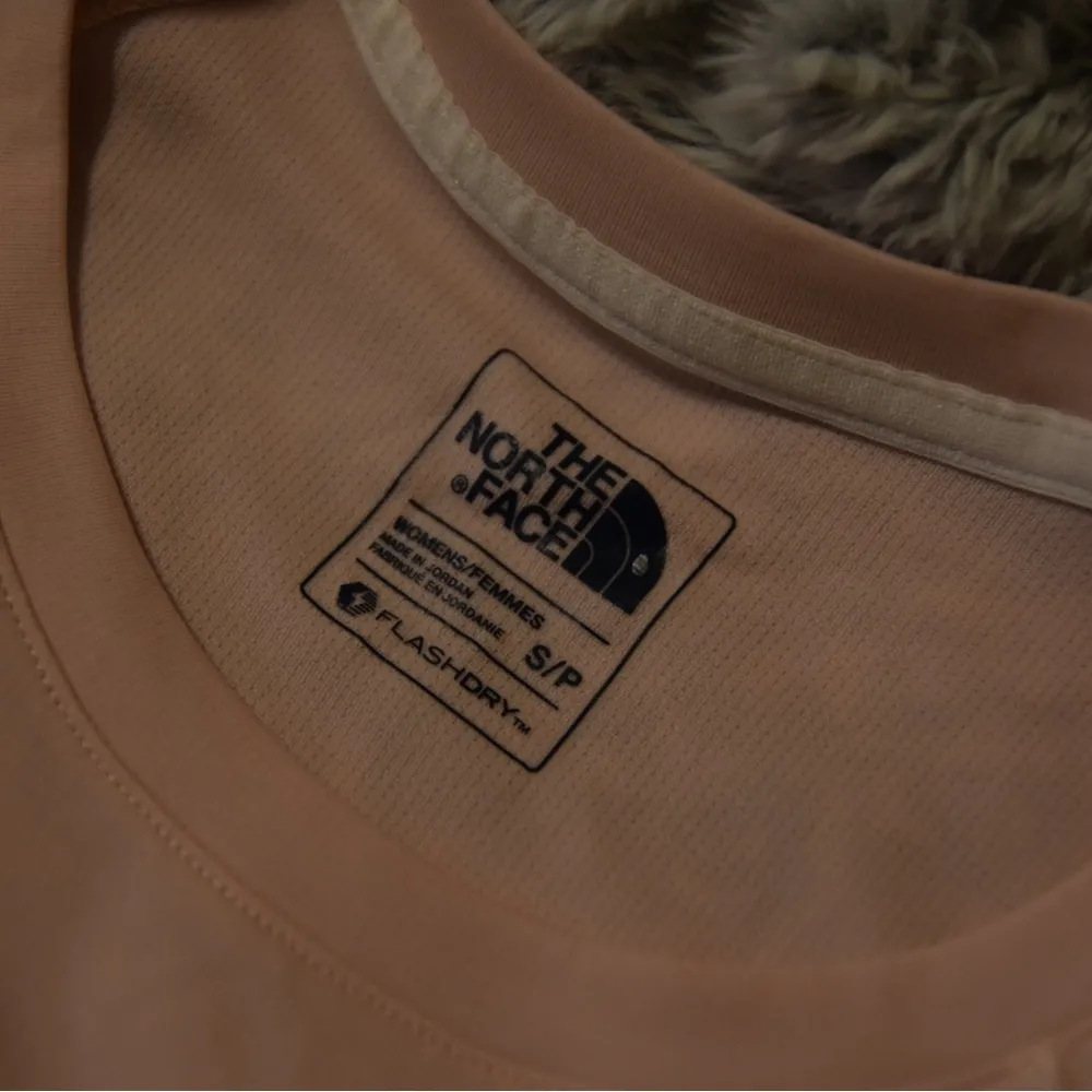 The North Face Baby Pink Size Small Flash Dry Tee - Image 3