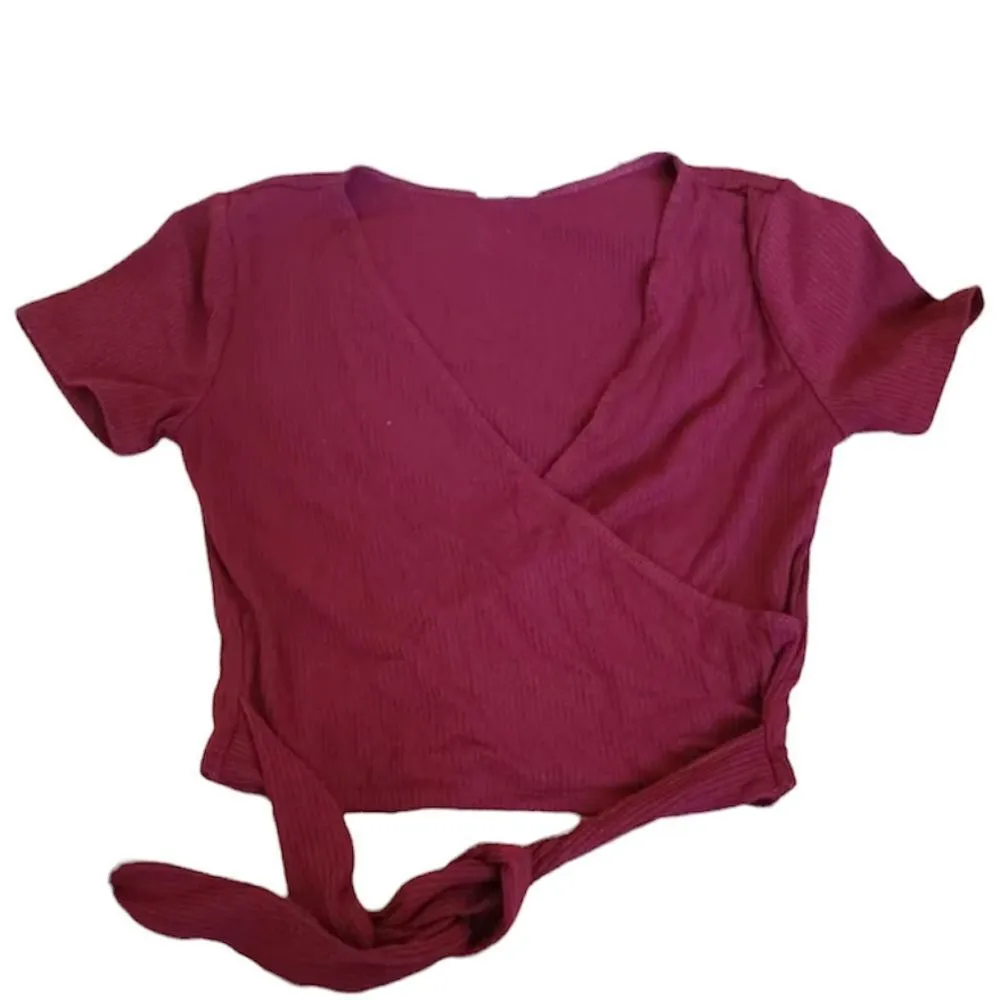 ✨ Ribbed Faux Wrap Crop Top✨ - Image 4