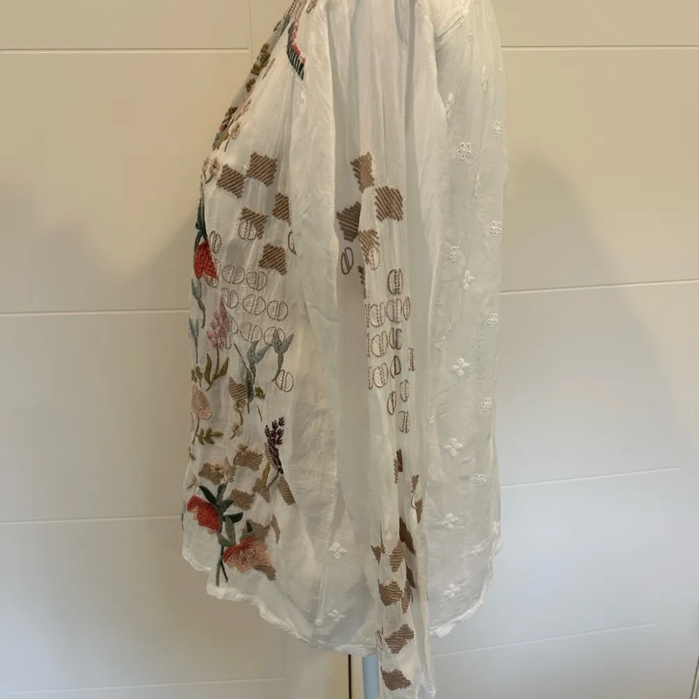 Johnny was embroidered top - Image 3