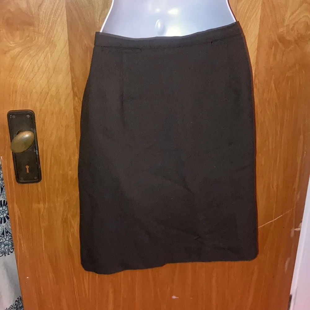 Brown Wool Banana Republic Skirt Size 8 Made in Italy - Image 3