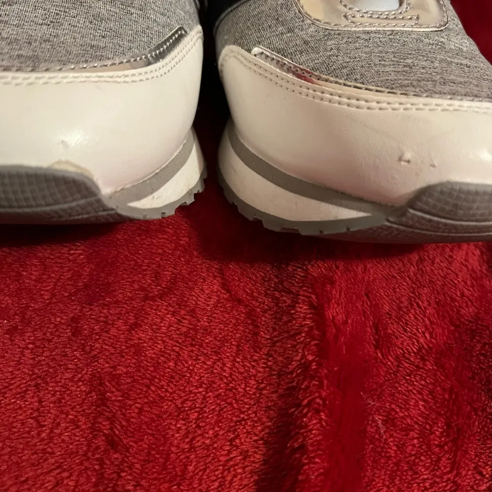 Michael Kors Teddi Trainer - Image 7