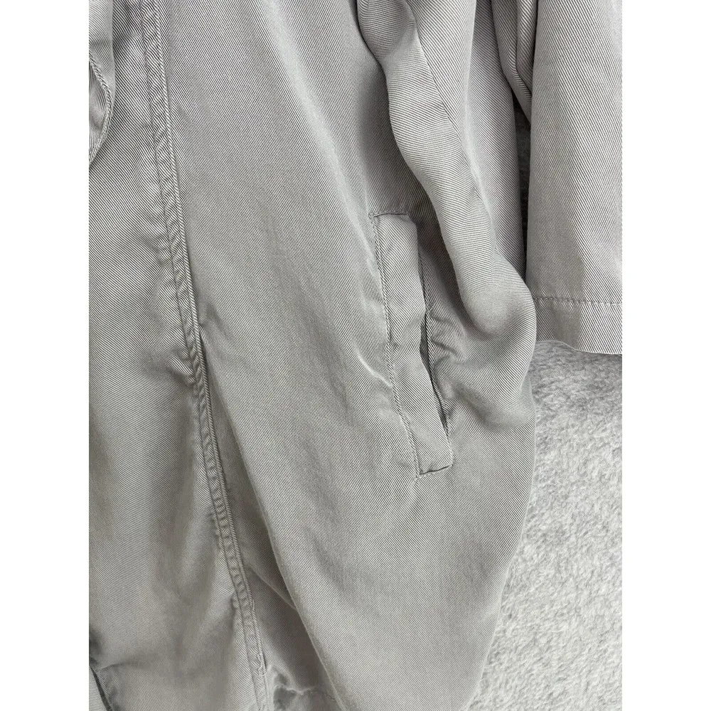 Lulus  Women's Shacket Open Front Solid Gray Size XS Roll Tab Thin Short Sleeve - Image 6