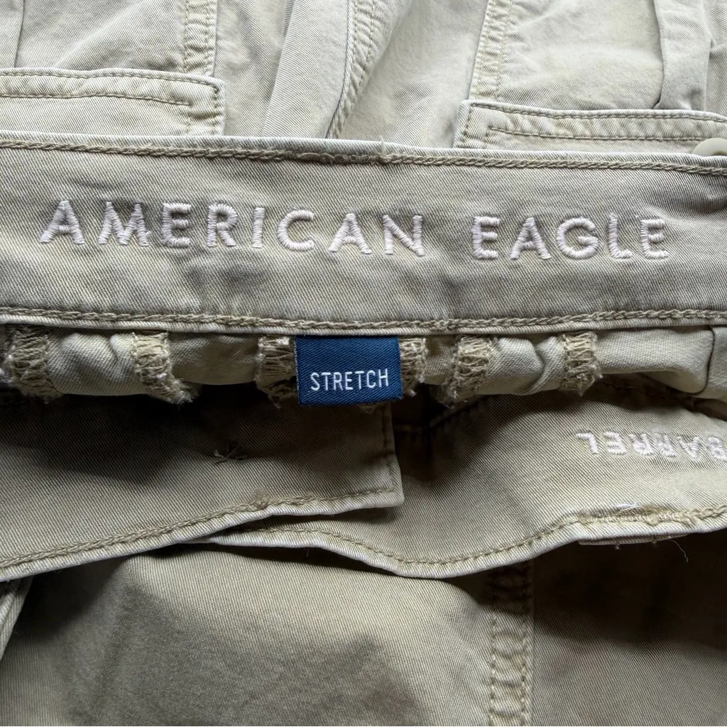 American Eagle stretch barrel leg cargo pants khaki olive tan size 10 Utility - Image 8