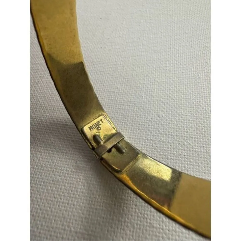 60's Vintage‎ Monet Womens Chunky Gold Tone Hinged Embossed Cuff Bangle Bracelet - Image 4