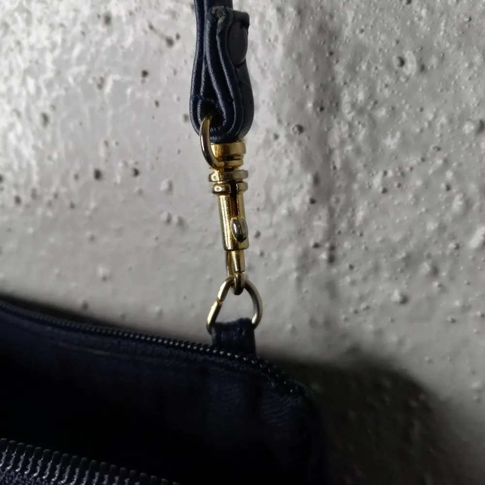 Amanda Smith Bag Genuine Supple Leather Crossbody Minimalist in Dark Navy 10x7 - Image 8