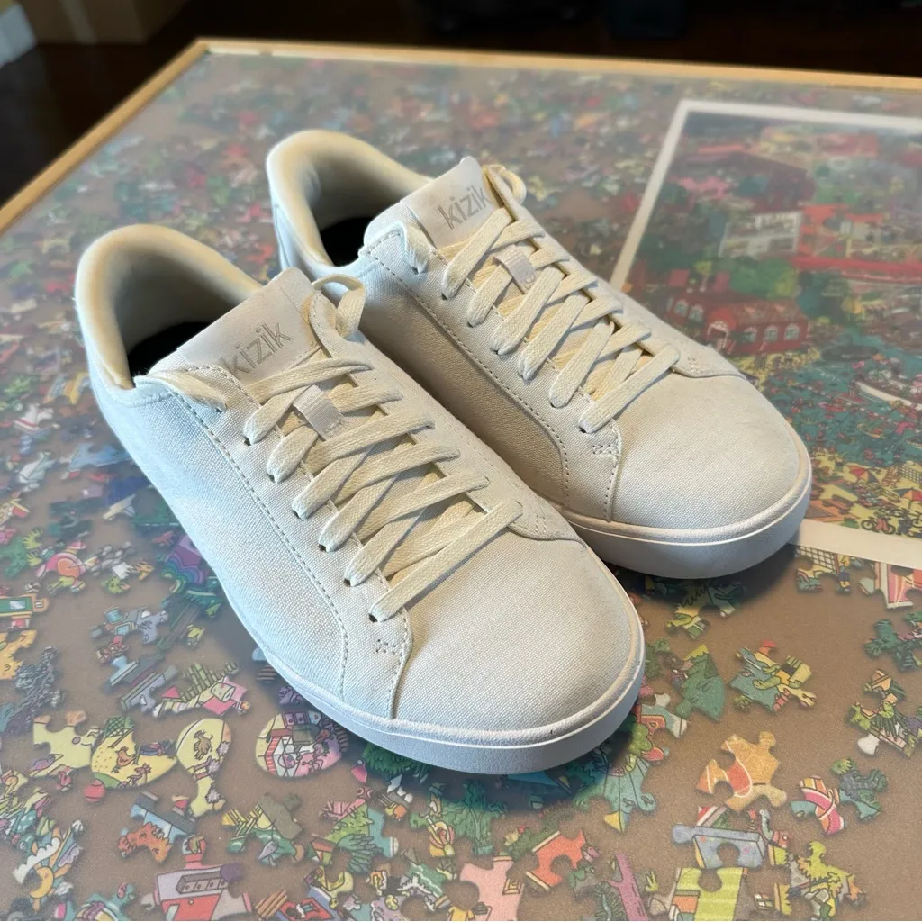 Kizik Hands - Image 4