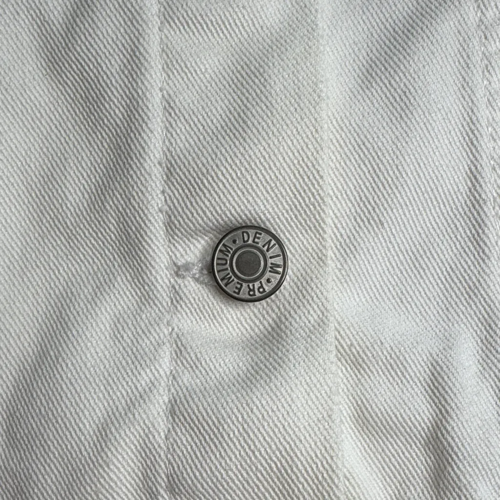 Love Tree Off-White Denim Distressed Jacket - Image 5